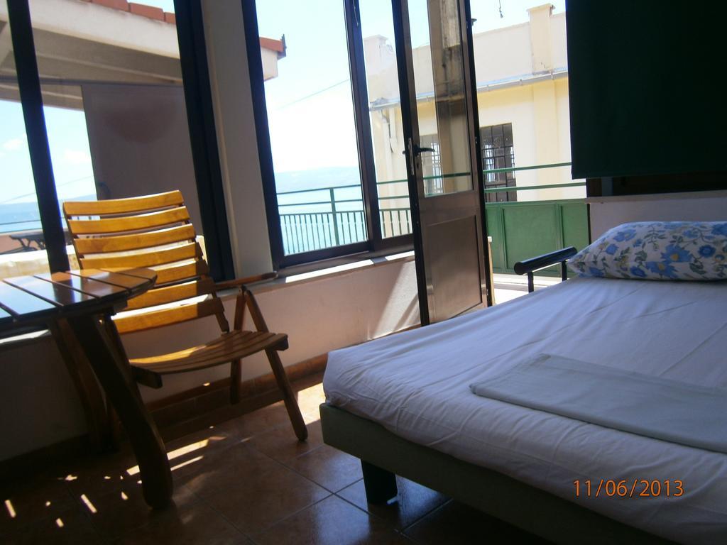 Villa Miranda - Croazia Omis Ruang foto