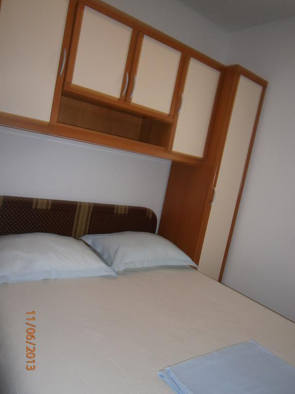 Villa Miranda - Croazia Omis Ruang foto
