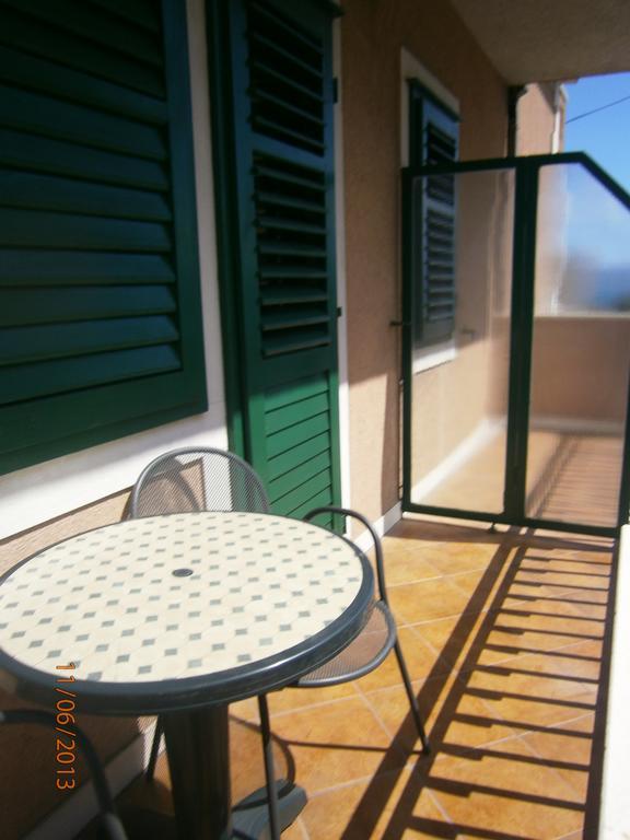 Villa Miranda - Croazia Omis Ruang foto
