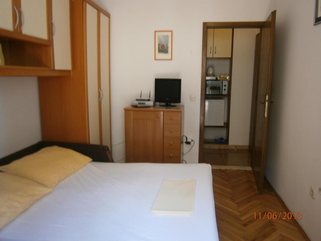 Villa Miranda - Croazia Omis Ruang foto